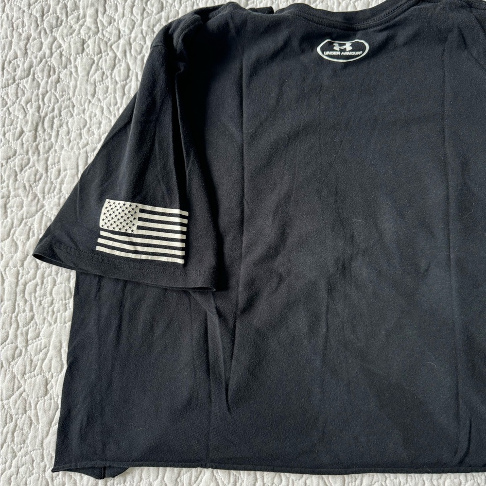 Cropped under armour shirt - Picture 3 of 3